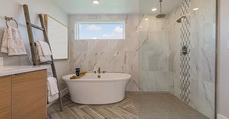 Luxury Master Bath Designs in Palmyra